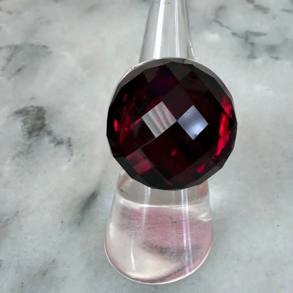 Huge Red / Deep Fuchsia Fun Statement Cocktail ring - 5.25 - Picture 9 of 16